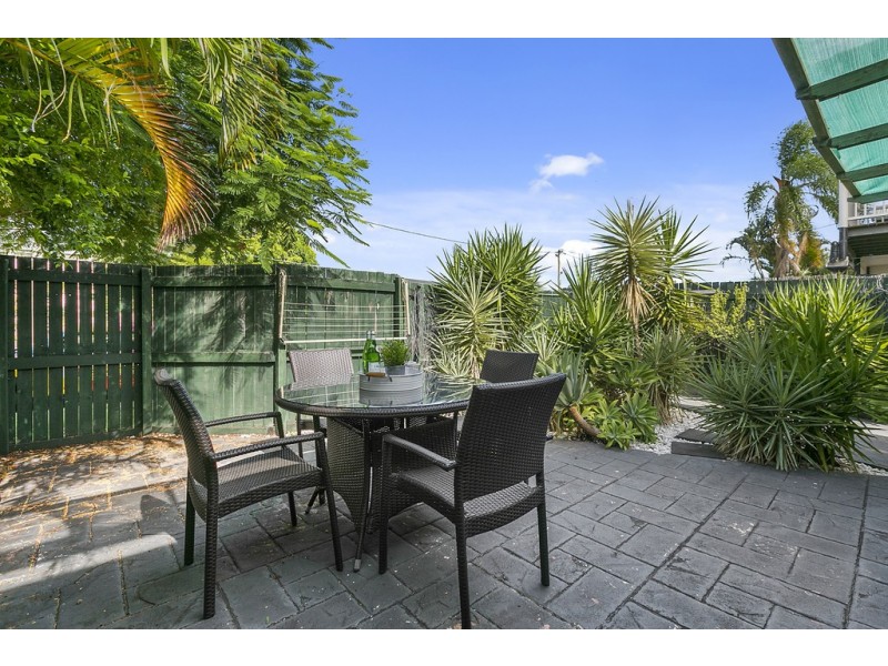 9B Wilton Terrace, Yeronga QLD 4104