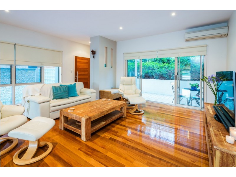 36 Hockings Street, Holland Park West QLD 4121