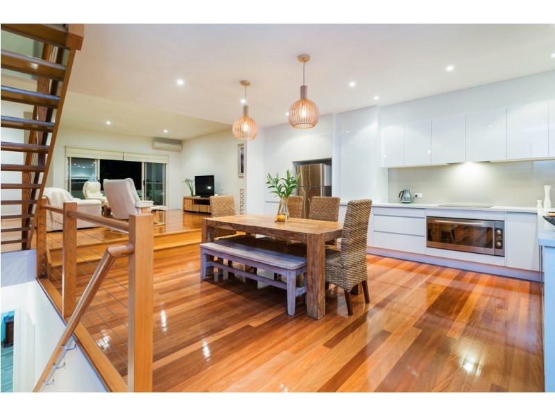 36 Hockings Street, Holland Park West QLD 4121