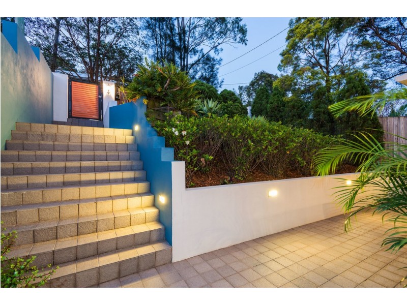 36 Hockings Street, Holland Park West QLD 4121