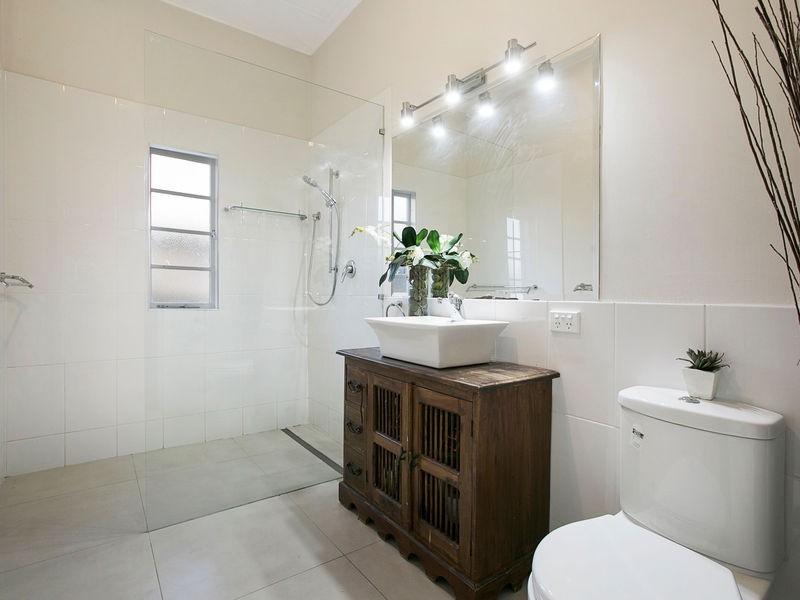 45 Lancelot Street, Tennyson QLD 4105