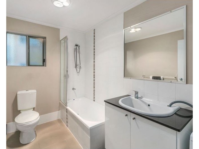 5/18 Gainsborough Street, Moorooka QLD 4105