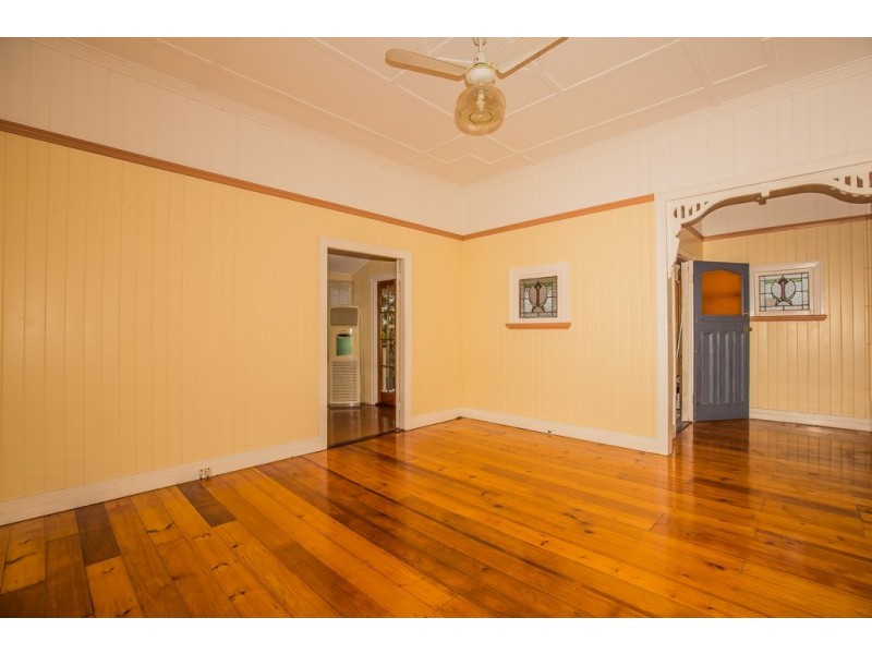 15 Gibson Street, Annerley QLD 4103