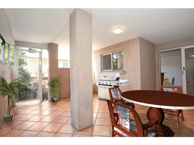 3/15 Cardross Street, Yeerongpilly QLD 4105