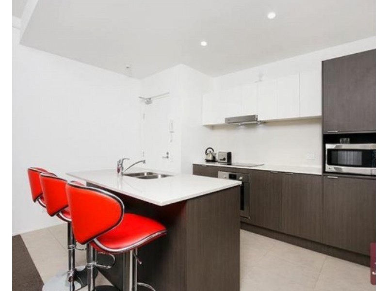 8/28 Chatsworth Road, Greenslopes QLD 4120