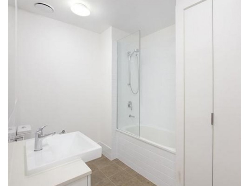 8/28 Chatsworth Road, Greenslopes QLD 4120