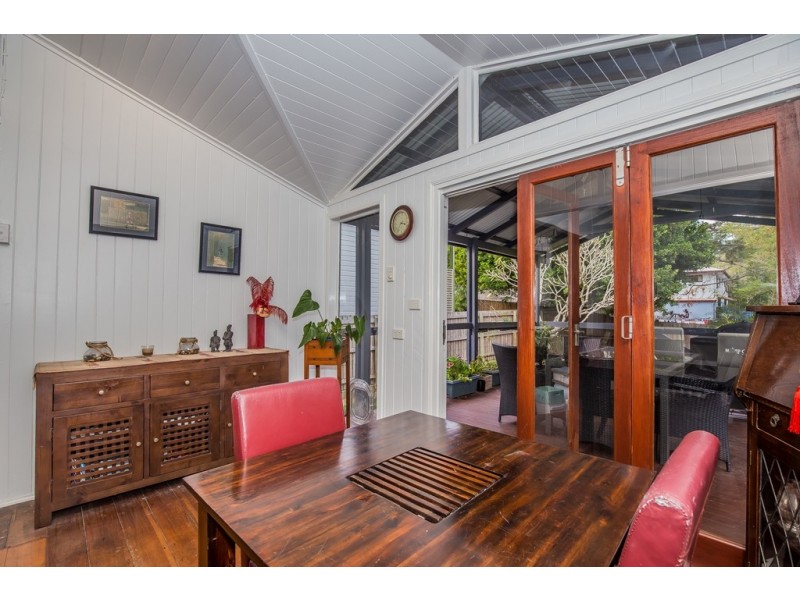 36 Fairfield Road, Fairfield QLD 4103