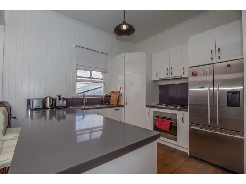 36 Fairfield Road, Fairfield QLD 4103