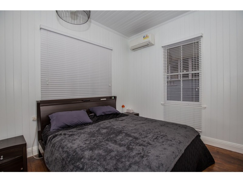 36 Fairfield Road, Fairfield QLD 4103