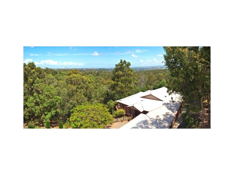 53 Castle Hill Drive South, Gaven QLD 4211