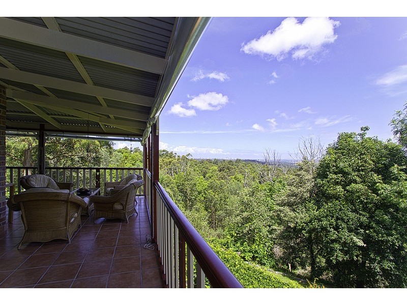 53 Castle Hill Drive South, Gaven QLD 4211