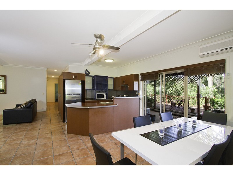 53 Castle Hill Drive South, Gaven QLD 4211