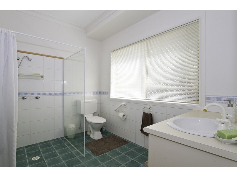 53 Castle Hill Drive South, Gaven QLD 4211