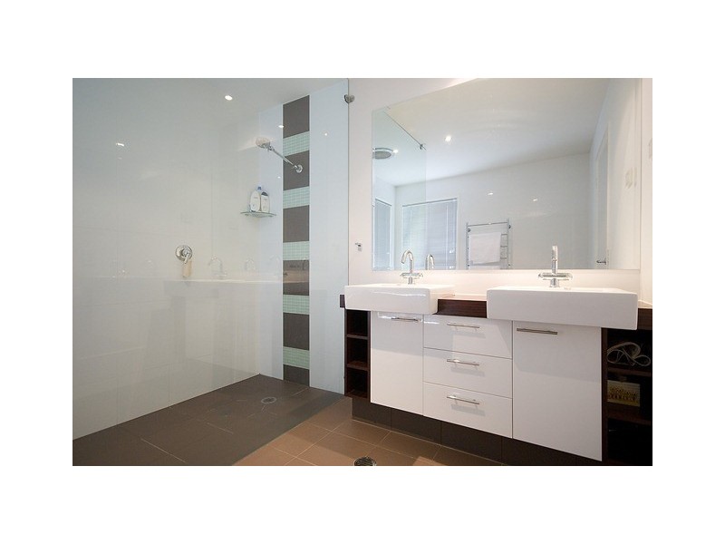 21 Corvus Way, Robina QLD 4226