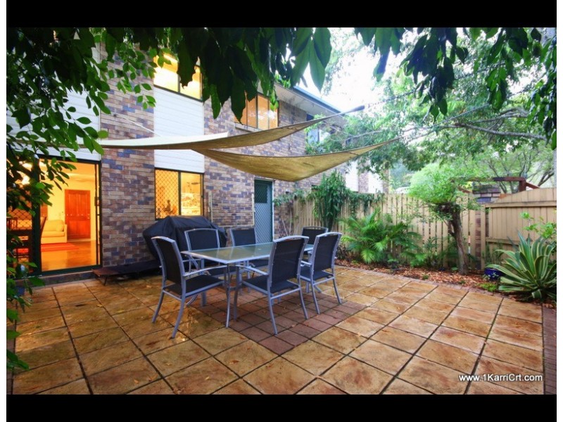 2/1 Karri Crt, Burleigh Heads QLD 4220