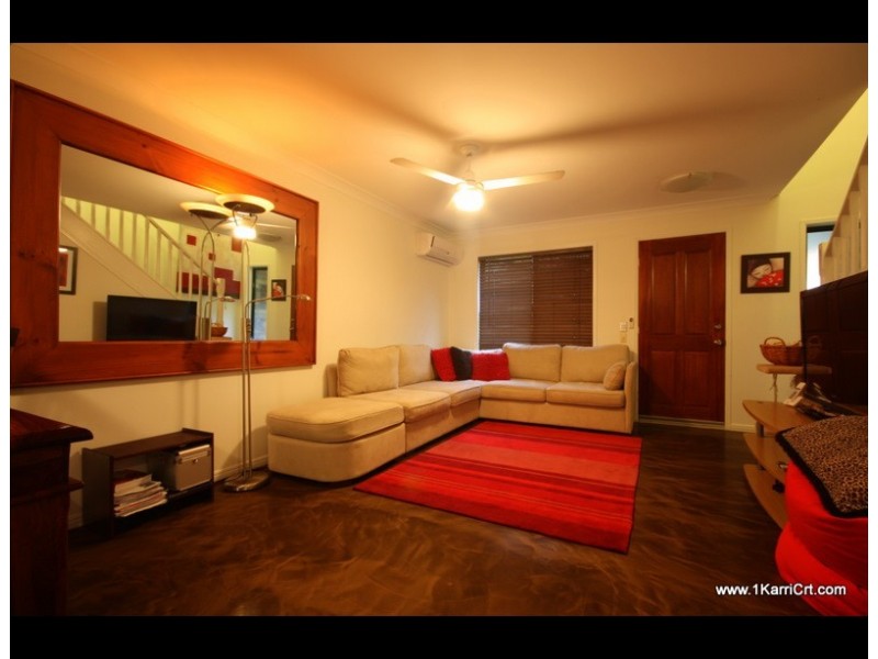 2/1 Karri Crt, Burleigh Heads QLD 4220