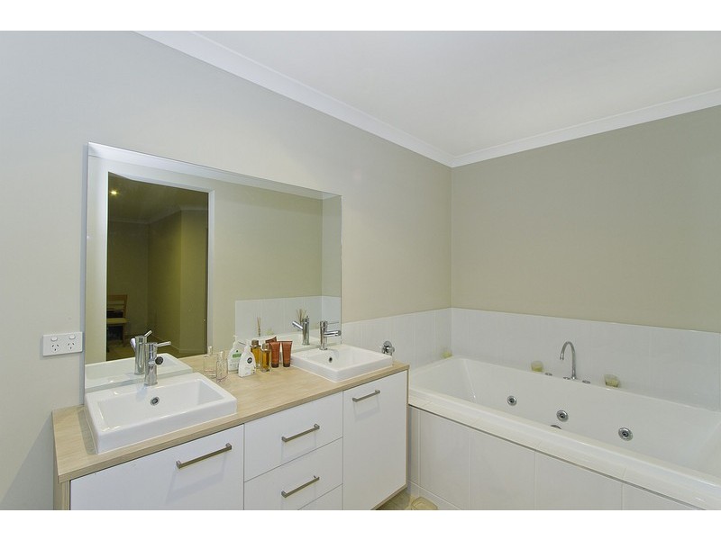 14 Molonglo Close, Reedy Creek QLD 4227