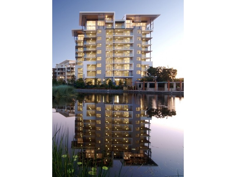 38 Riverwalk Avenue, Robina QLD 4226