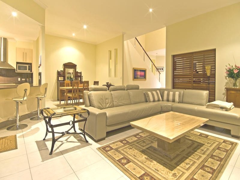 7 Lacerta Avenue, Robina QLD 4226