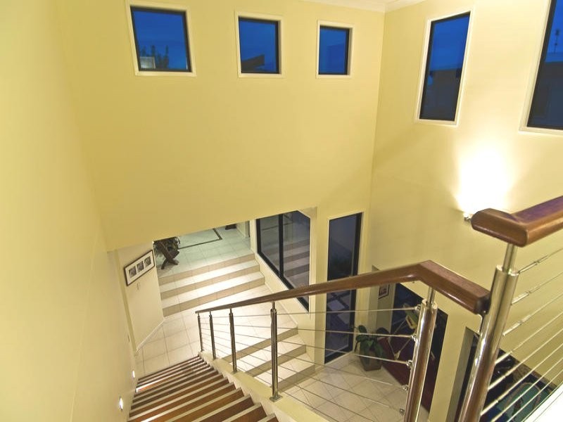 7 Lacerta Avenue, Robina QLD 4226