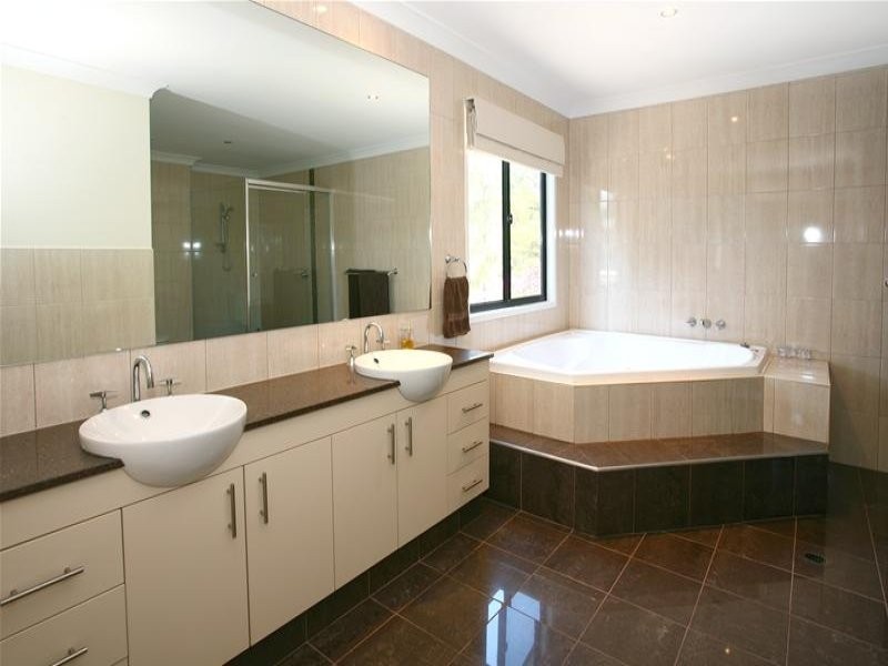 7 Lacerta Avenue, Robina QLD 4226