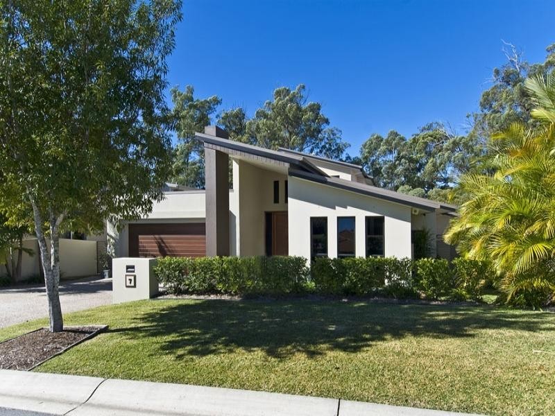 7 Lacerta Avenue, Robina QLD 4226