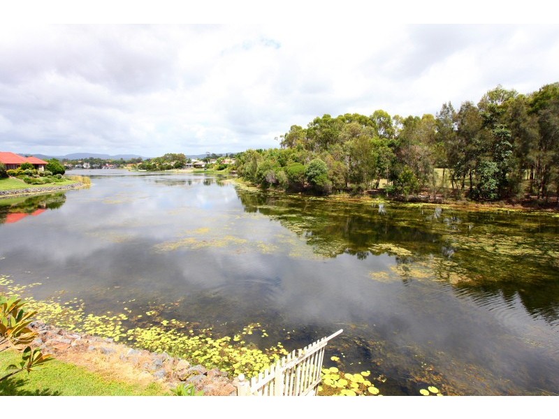 13 Vaucluse Place, Robina QLD 4226