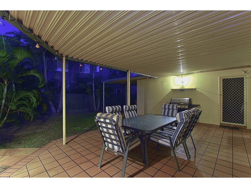 13 Sittella Crescent, Burleigh Waters QLD 4220