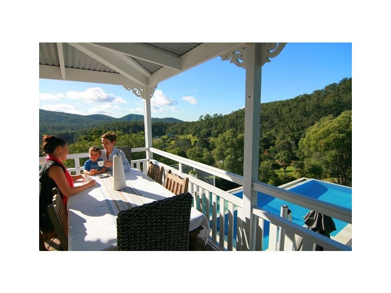 74 Parkmeadows Court, Bonogin QLD 4213