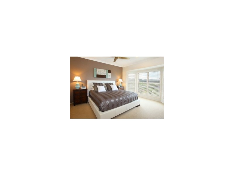 74 Parkmeadows Court, Bonogin QLD 4213