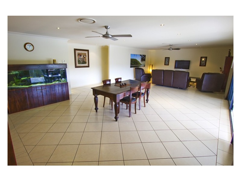 5 Marshall Grove, Bonogin QLD 4213