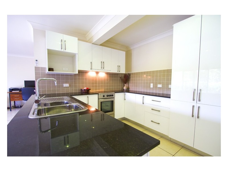 5 Marshall Grove, Bonogin QLD 4213
