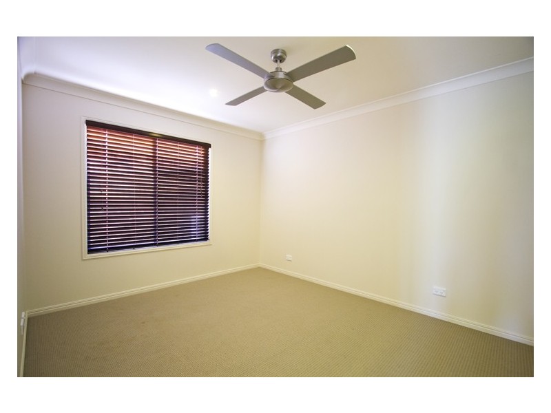 5 Marshall Grove, Bonogin QLD 4213