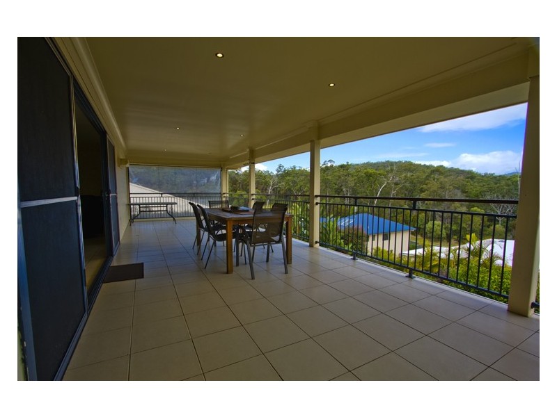 5 Marshall Grove, Bonogin QLD 4213
