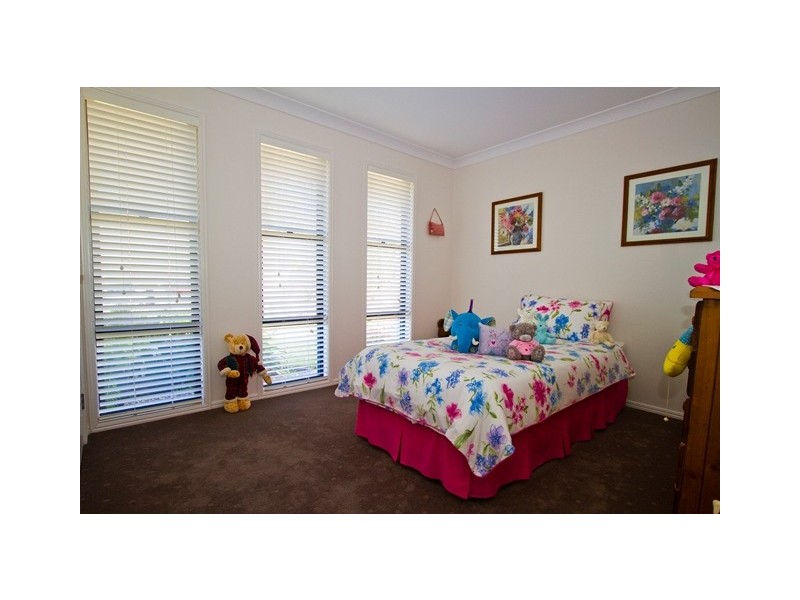 17 Laceflower Court, Reedy Creek QLD 4227