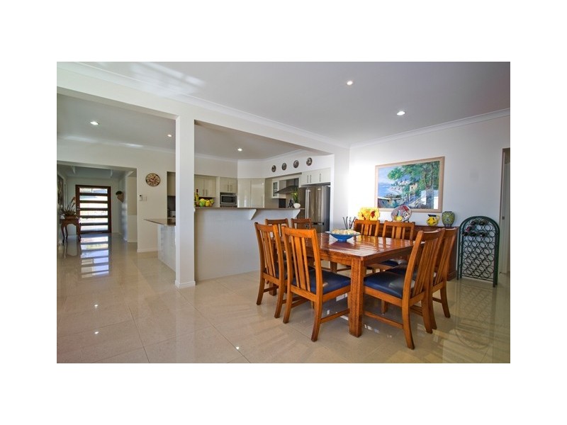 17 Laceflower Court, Reedy Creek QLD 4227