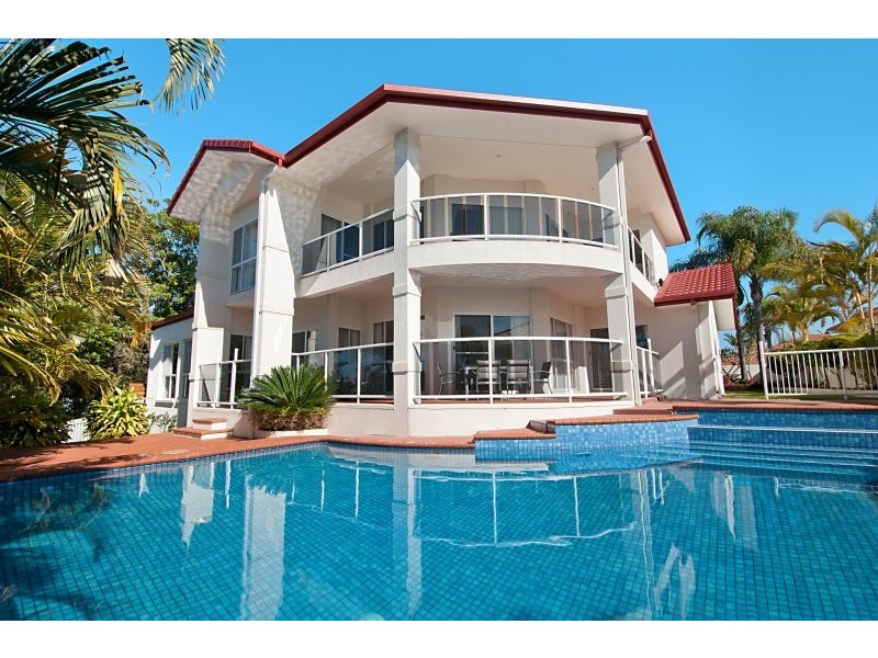 8 Mareeba Place, Robina QLD 4226