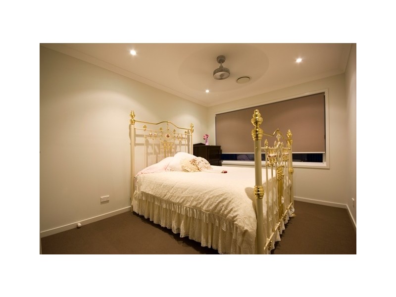 96 Observatory Drive, Reedy Creek QLD 4227