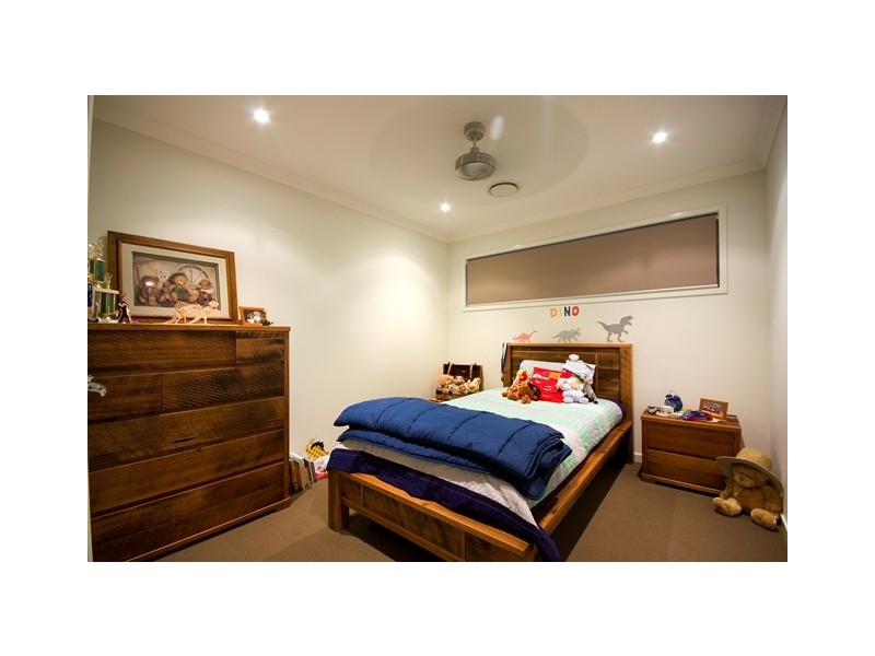 96 Observatory Drive, Reedy Creek QLD 4227