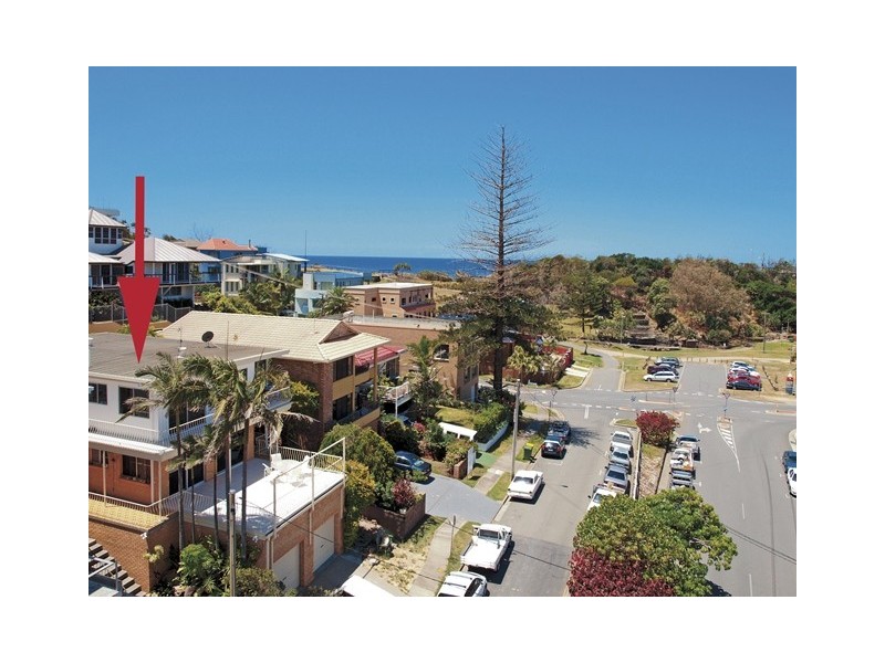 11 Kelly Ave, Miami QLD 4220