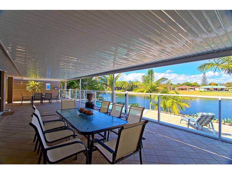 18 Honeyeater Drive, Burleigh Waters QLD 4220