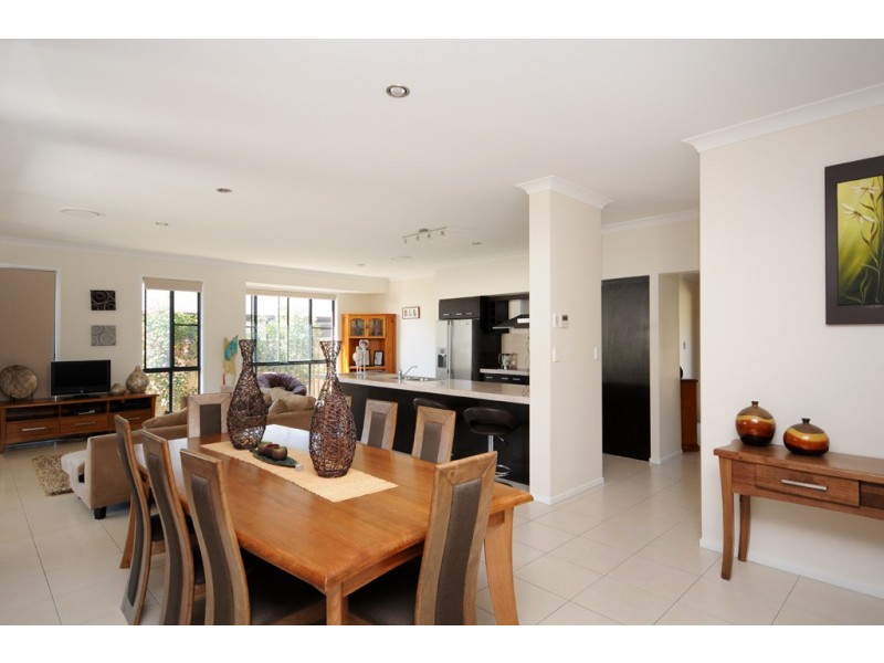 12 Worchester Terrace, Reedy Creek QLD 4227