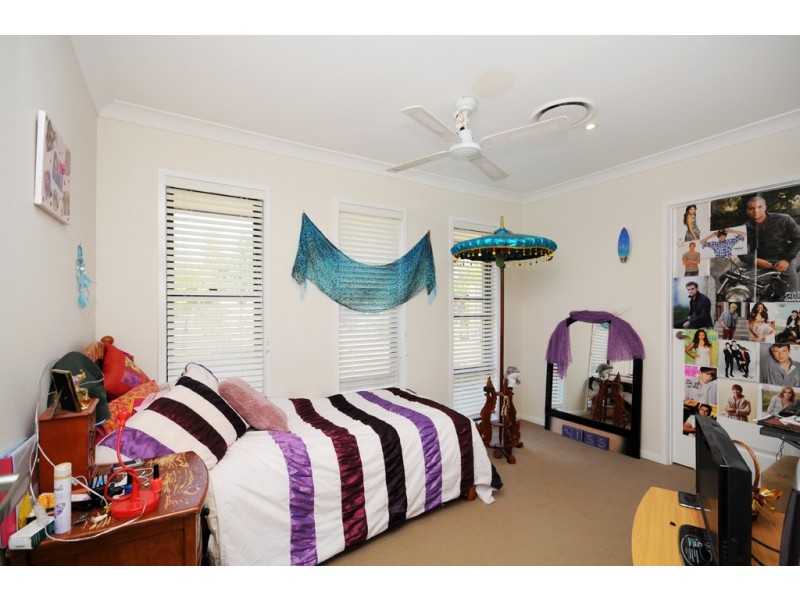 12 Worchester Terrace, Reedy Creek QLD 4227