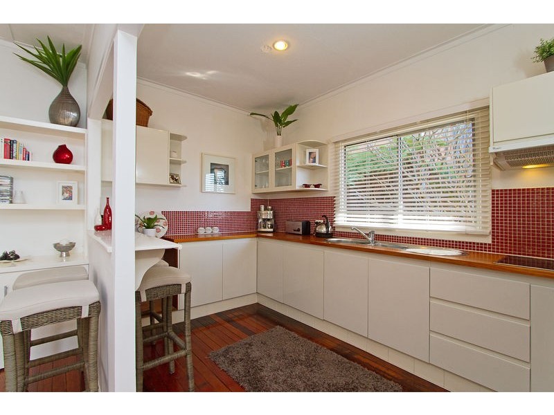 9 East Street, Burleigh Heads QLD 4220