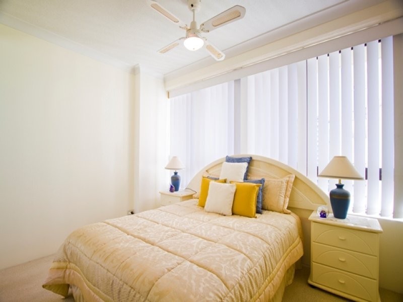 35/2890 Gold Coast Highway, Surfers Paradise QLD 4217