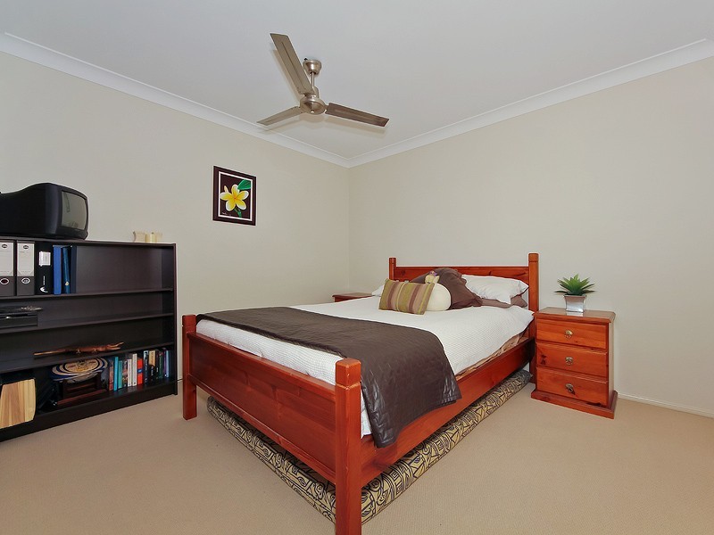 2/1 Gymea Crescent, Varsity Lakes QLD 4227