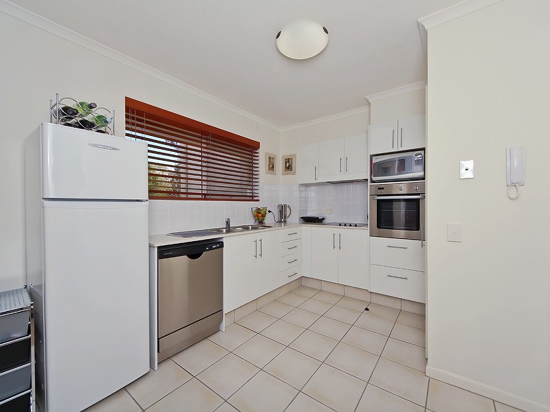 21/1 Riverwalk Avenue, Robina QLD 4226