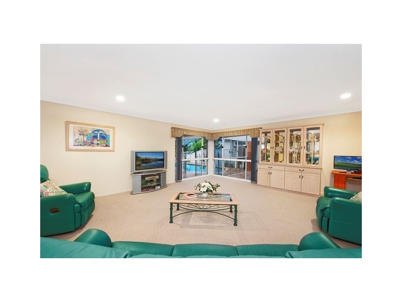 57 Wedgebill Parade, Burleigh Waters QLD 4220