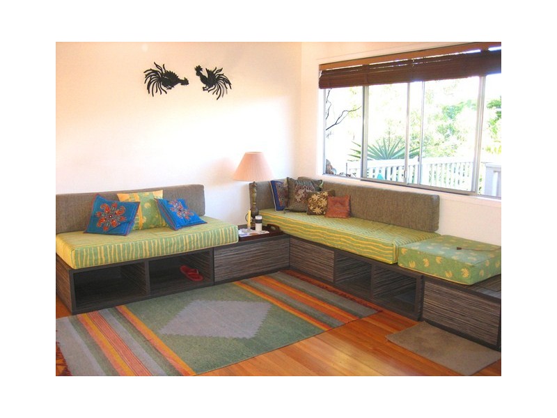 27 Tawarri Crescent, Burleigh Heads QLD 4220