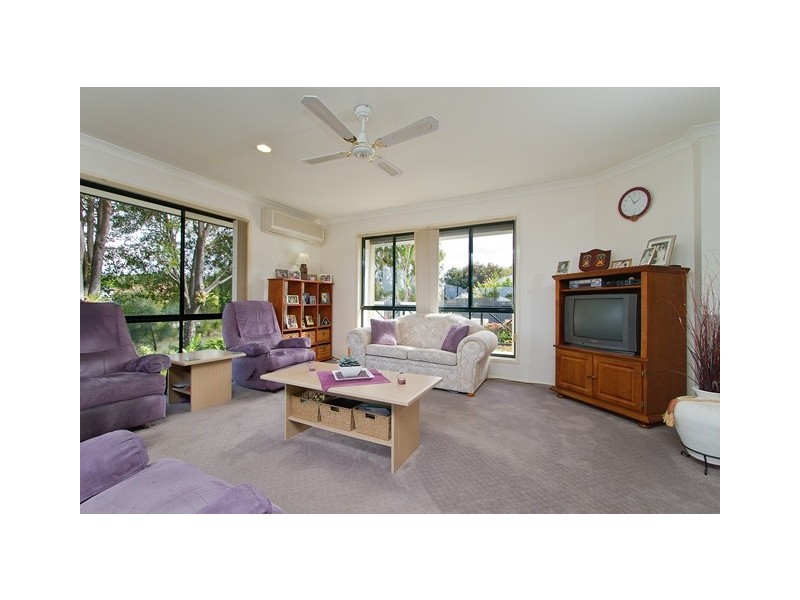 12 Lakes Circuit, Burleigh Waters QLD 4220